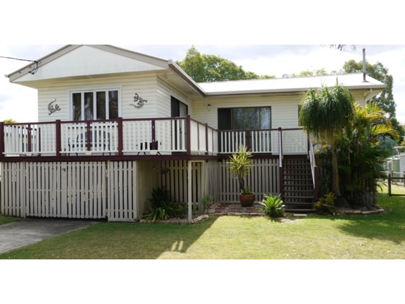 16 Hopkins Street, Beaudesert QLD 4285