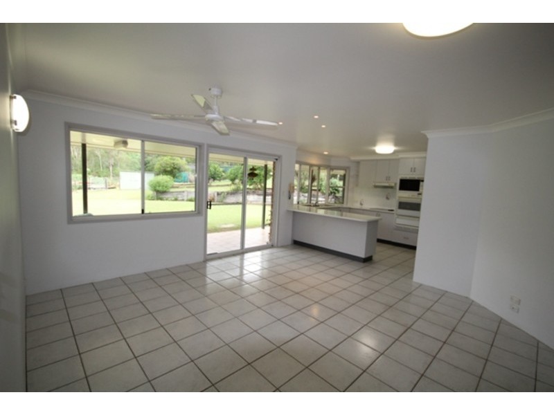 70 Tullamore Way, Gleneagle QLD 4285