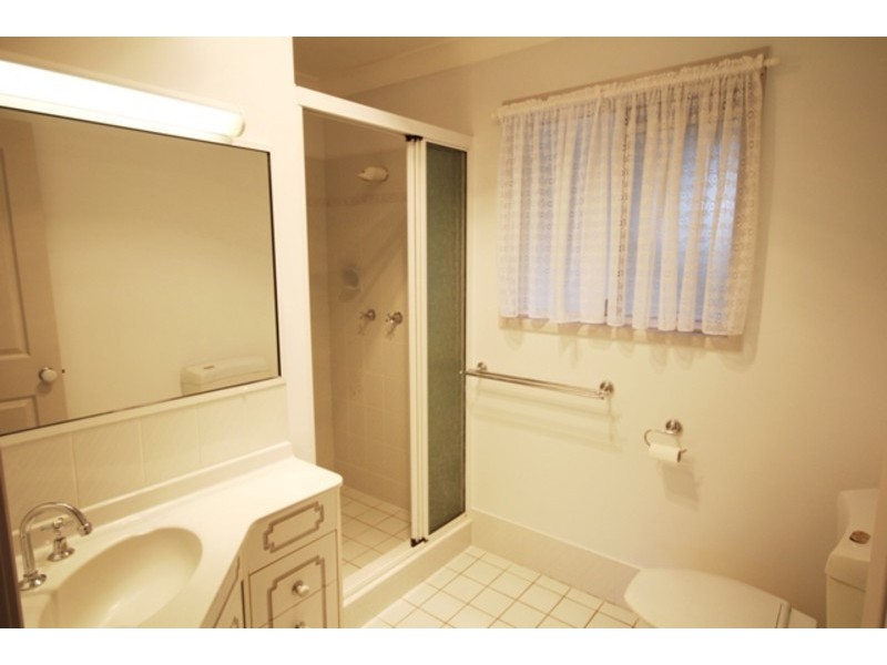 70 Tullamore Way, Gleneagle QLD 4285