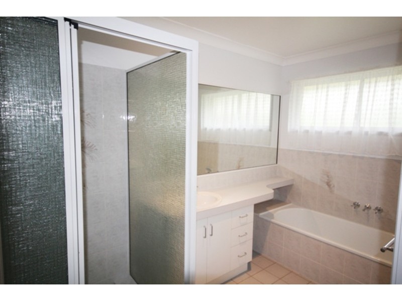 70 Tullamore Way, Gleneagle QLD 4285