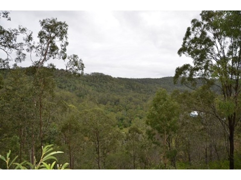 135 Campbell Drive, Kooralbyn QLD 4285