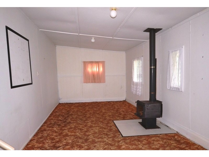 8 Tina Street, Beaudesert QLD 4285