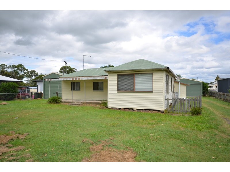 8 Tina Street, Beaudesert QLD 4285