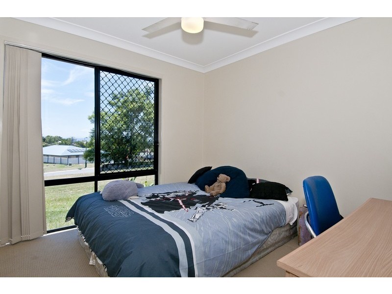 6 Hugo Street, Beaudesert QLD 4285