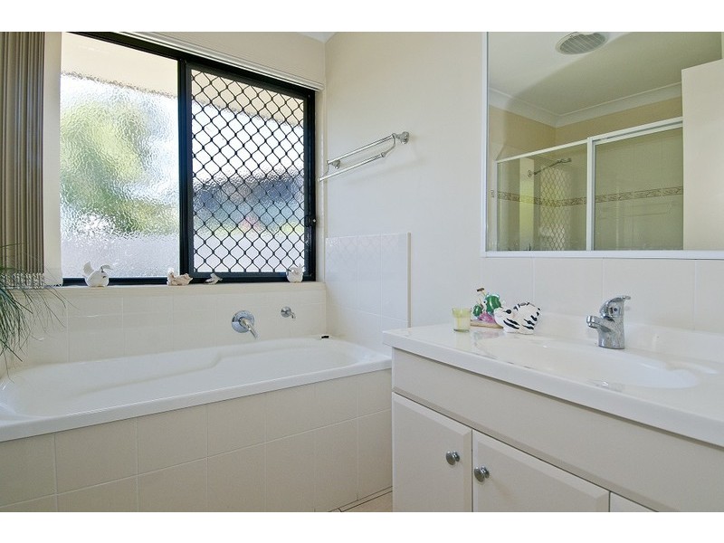 6 Hugo Street, Beaudesert QLD 4285