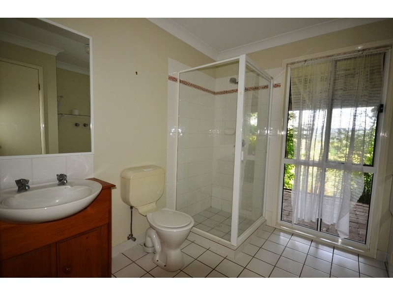 16 Haygarth Drive, Kooralbyn QLD 4285