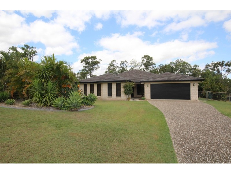 27 – 29 Carrigan Way, Gleneagle QLD 4285