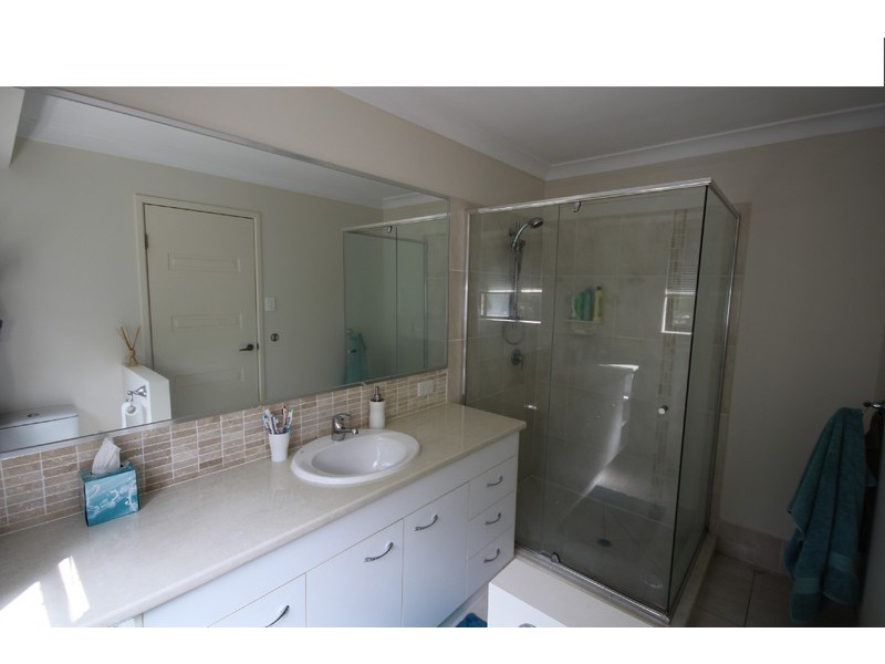 27 – 29 Carrigan Way, Gleneagle QLD 4285