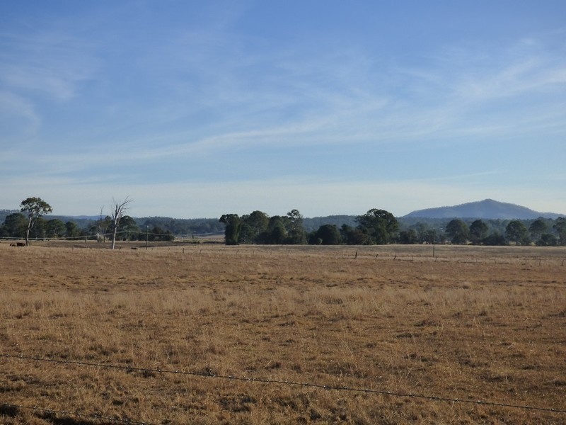 134 Hall Road, Woodhill QLD 4285