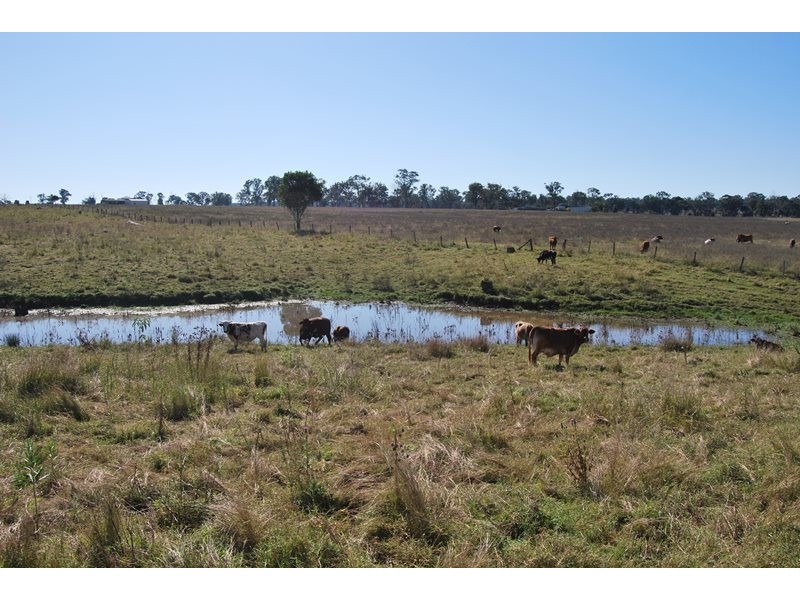 134 Hall Road, Woodhill QLD 4285