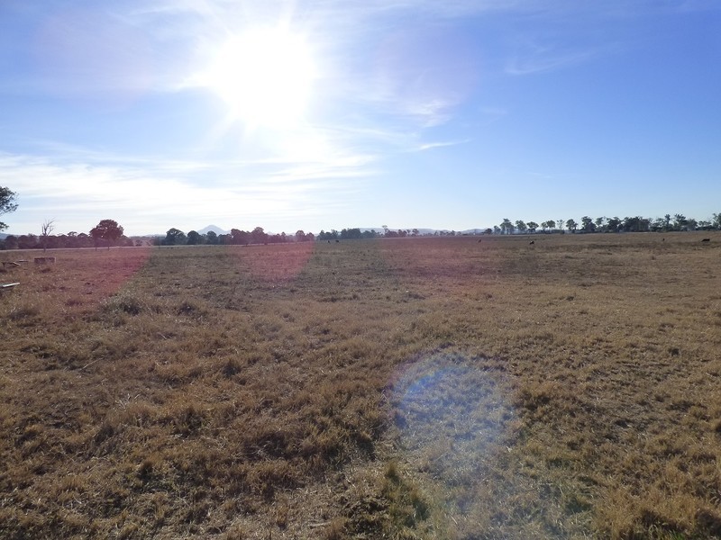 134 Hall Road, Woodhill QLD 4285