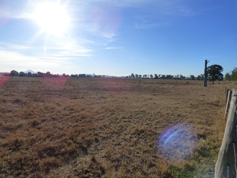 134 Hall Road, Woodhill QLD 4285