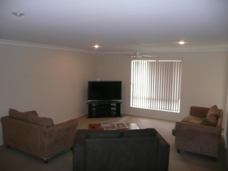 Gleneagle QLD 4285