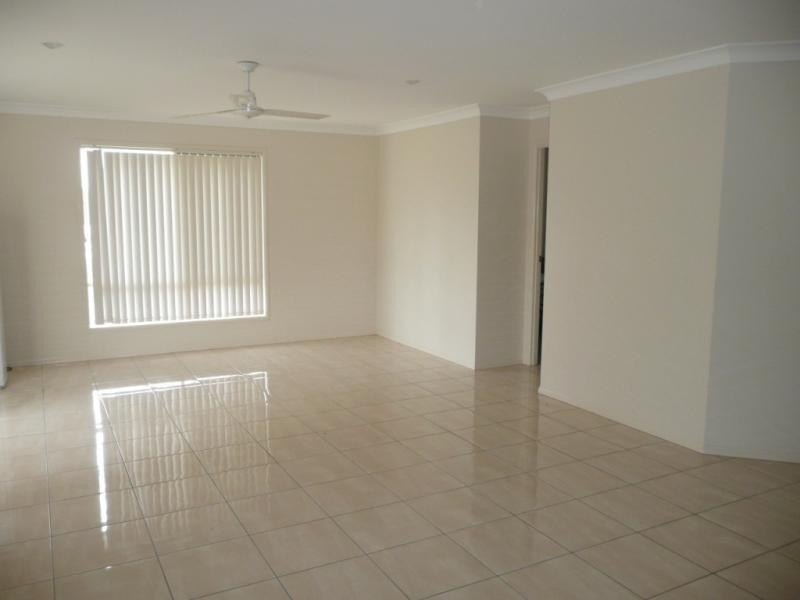 Gleneagle QLD 4285