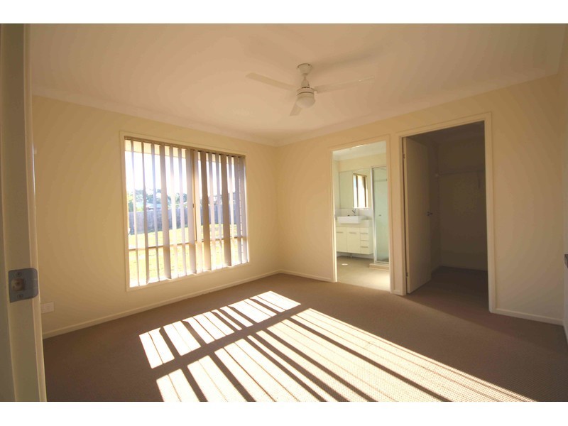 Gleneagle QLD 4285