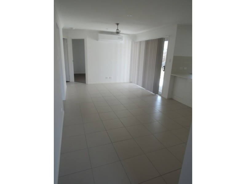8 Joanne Court, Gleneagle QLD 4285