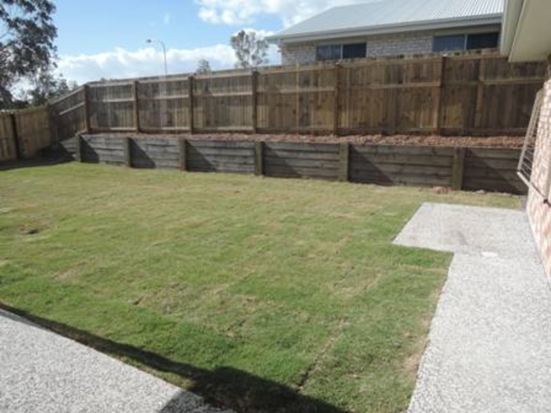 8 Joanne Court, Gleneagle QLD 4285