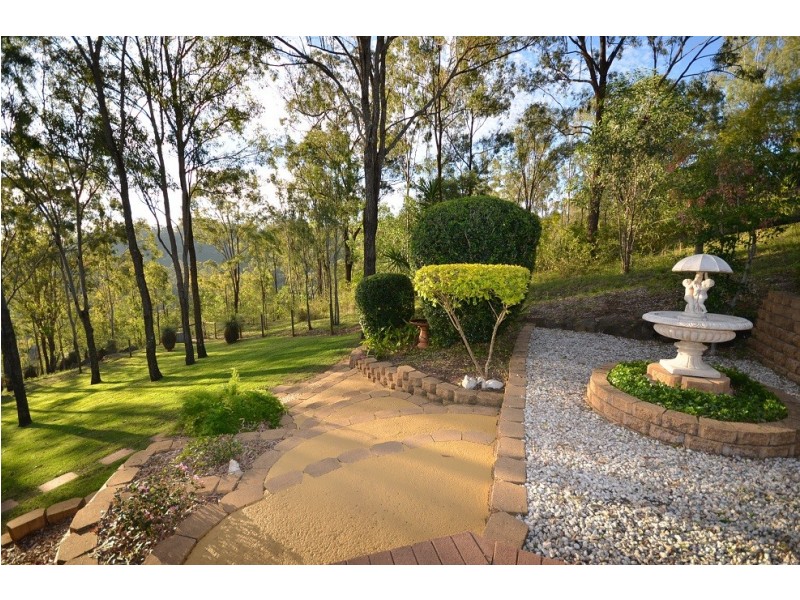 61 Collins Place, Kooralbyn QLD 4285