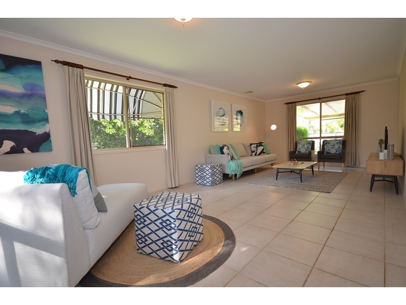 25 Walker Drive, Kooralbyn QLD 4285