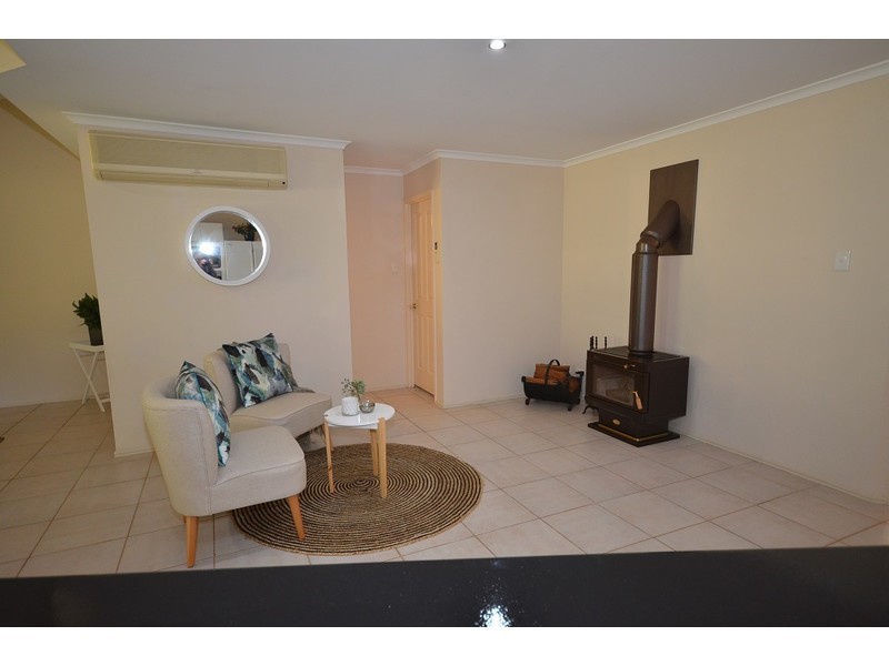 25 Walker Drive, Kooralbyn QLD 4285