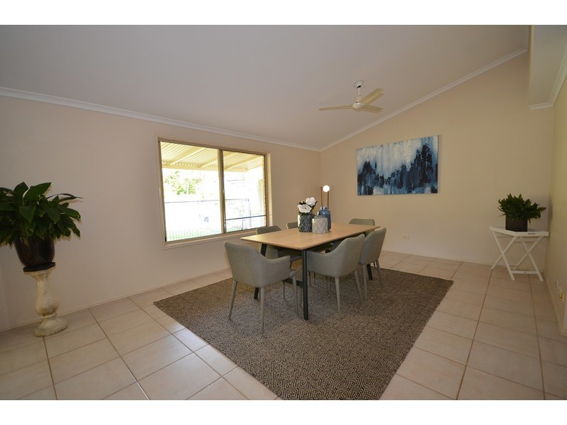 25 Walker Drive, Kooralbyn QLD 4285