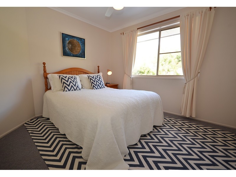 25 Walker Drive, Kooralbyn QLD 4285