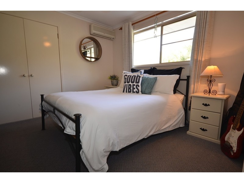 25 Walker Drive, Kooralbyn QLD 4285