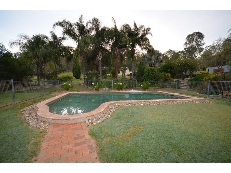 25 Walker Drive, Kooralbyn QLD 4285