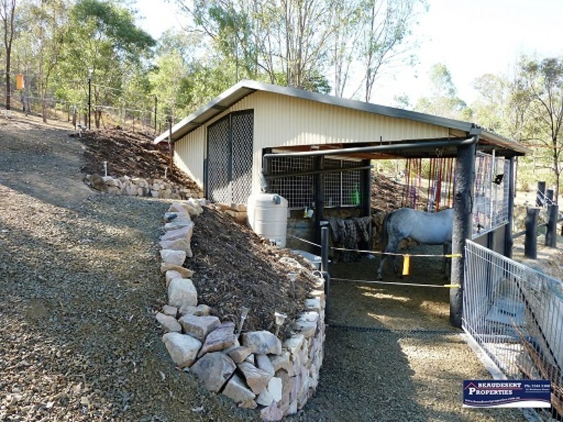 25 Walker Drive, Kooralbyn QLD 4285