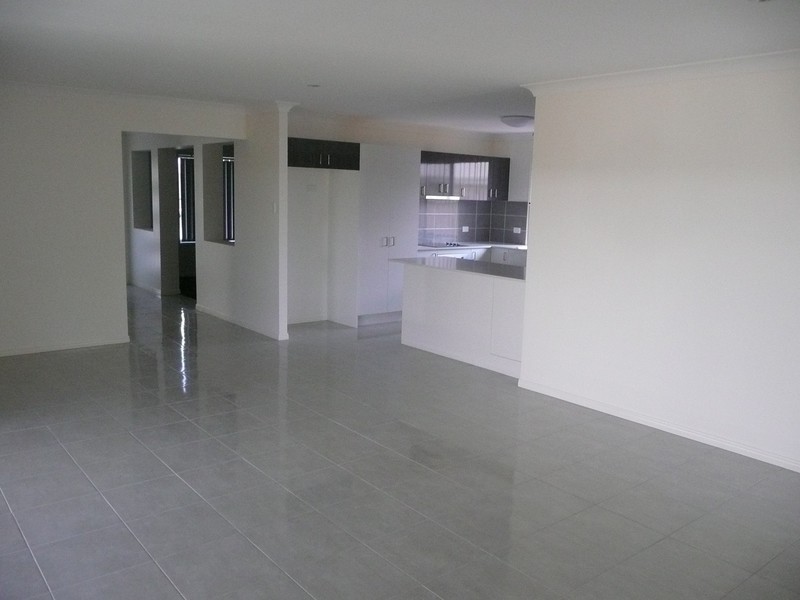 Gleneagle QLD 4285