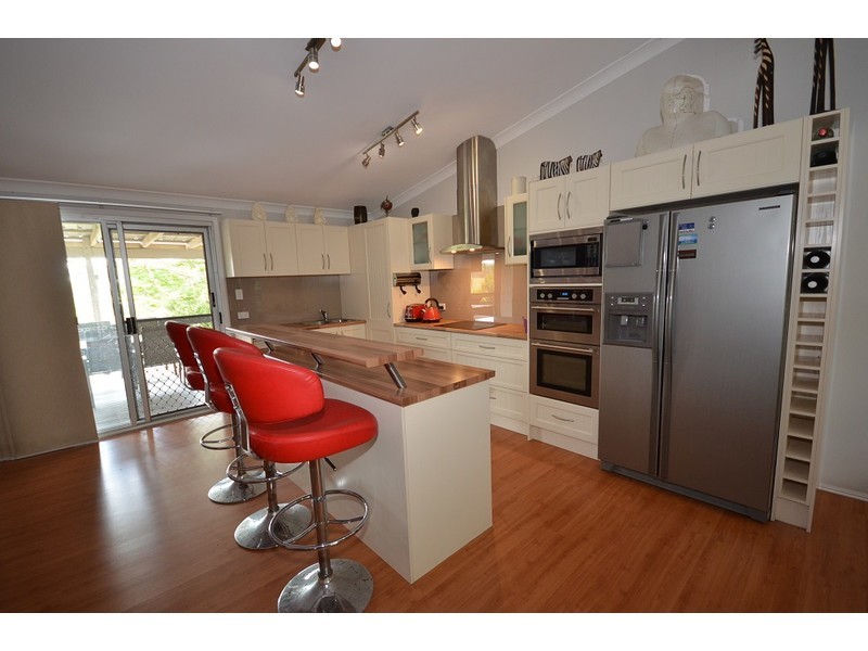 186 Larch Road, Tamborine QLD 4270