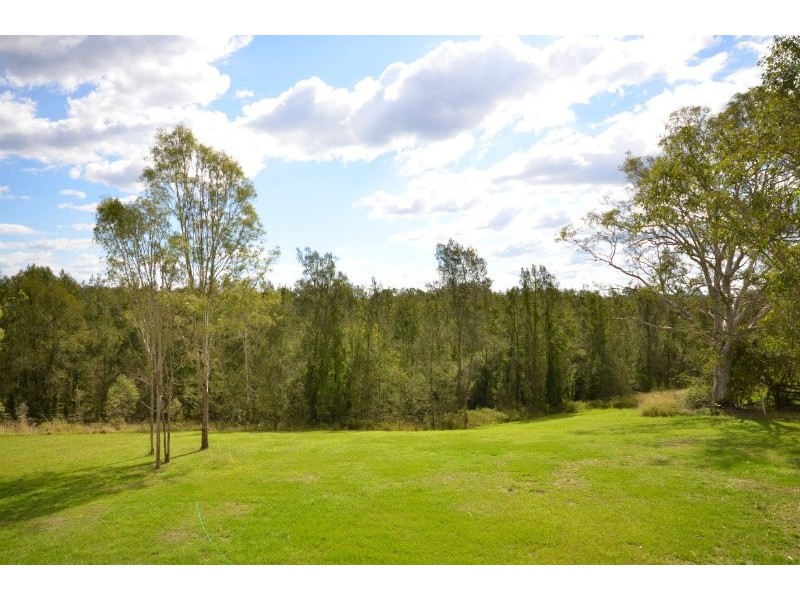 26 Oak Tree Court, Cedar Grove QLD 4285