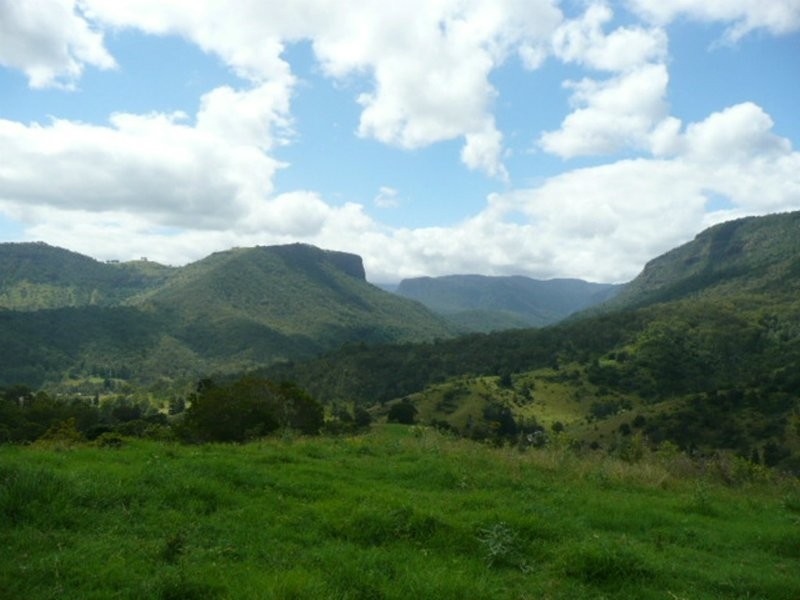 Lamington QLD 4285