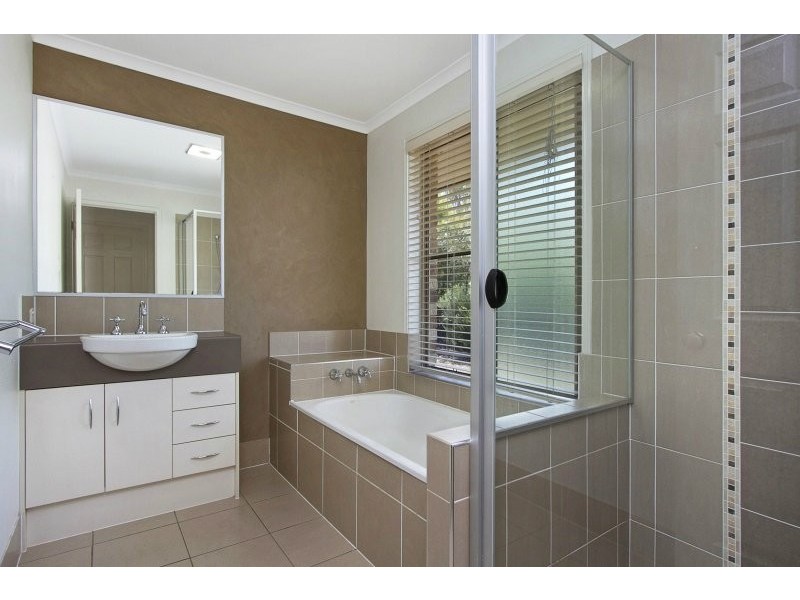 Gleneagle QLD 4285