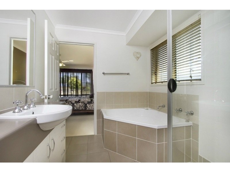 Gleneagle QLD 4285