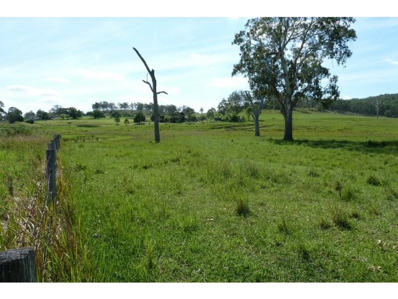 89 Christmas Creek Rd., Laravale QLD 4285