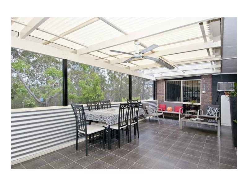 2 Farwell Close, Kooralbyn QLD 4285