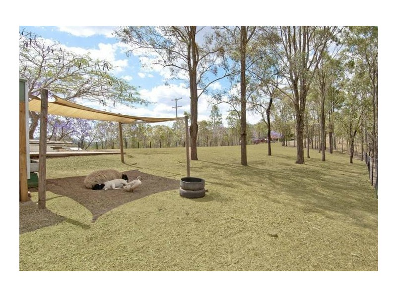 2 Farwell Close, Kooralbyn QLD 4285