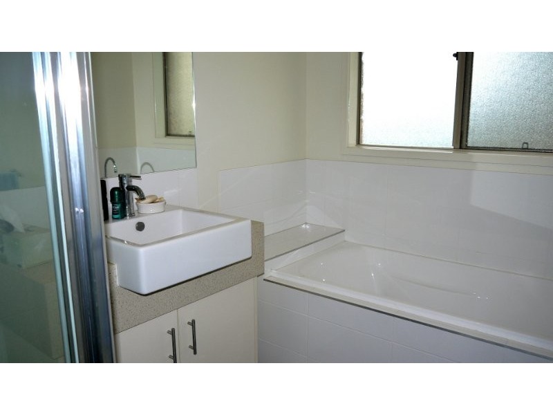 Kooralbyn QLD 4285