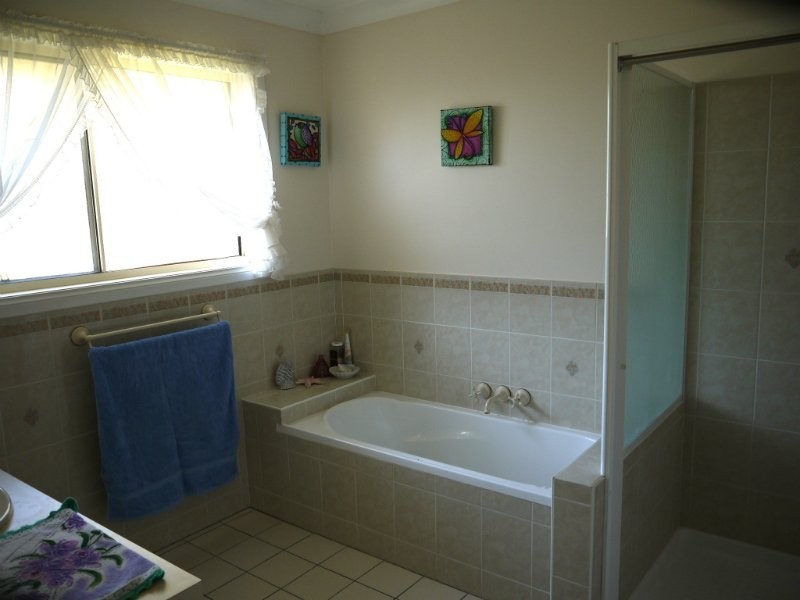 10-12 Shamrock Drive, Gleneagle QLD 4285