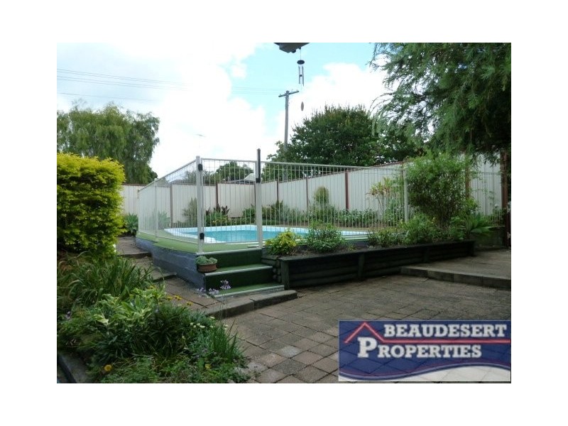 52 Albert Street, Beaudesert QLD 4285