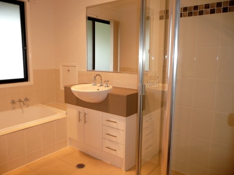 211 Boomerang Drive, Kooralbyn QLD 4285