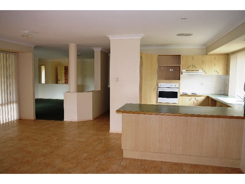 32 Barker Place, Kooralbyn QLD 4285