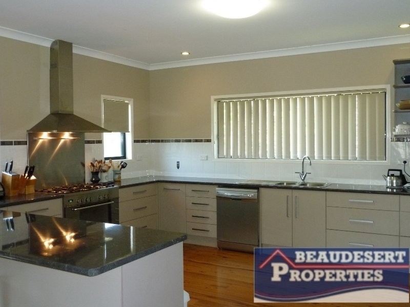 17 Braeview Place, Beaudesert QLD 4285