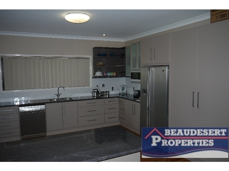 17 Braeview Place, Beaudesert QLD 4285