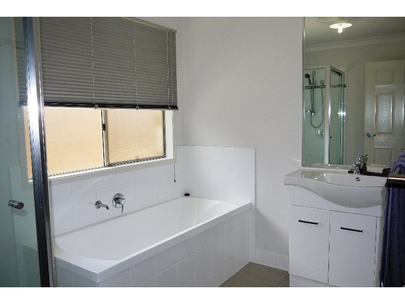 11 Merdian Way, Beaudesert QLD 4285