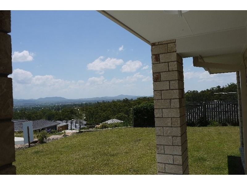 11 Merdian Way, Beaudesert QLD 4285