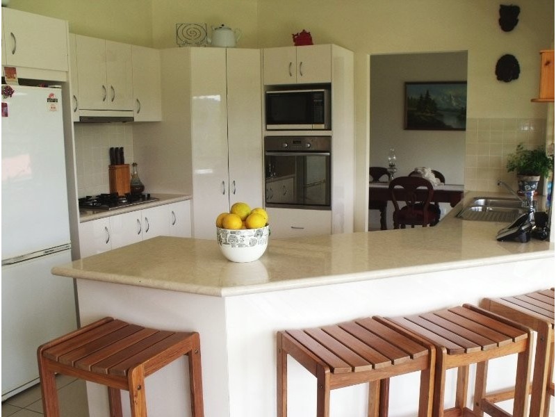 92 Scarvell Place, Kooralbyn QLD 4285