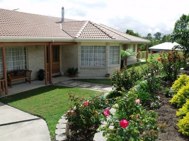 92 Scarvell Place, Kooralbyn QLD 4285