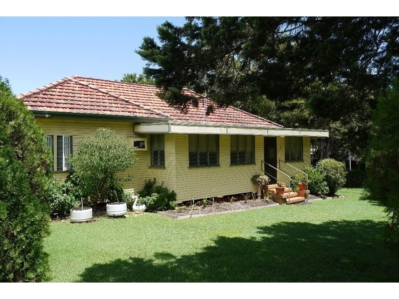 3 Albert Street, Beaudesert QLD 4285
